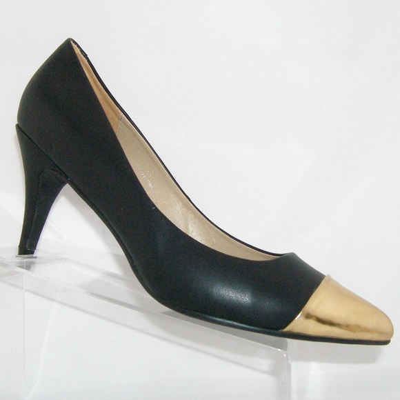 B.F.T. by Barefoot Tess Shoes - B.F.T. by Barefoot Tess 'Charlotte' pump size 14